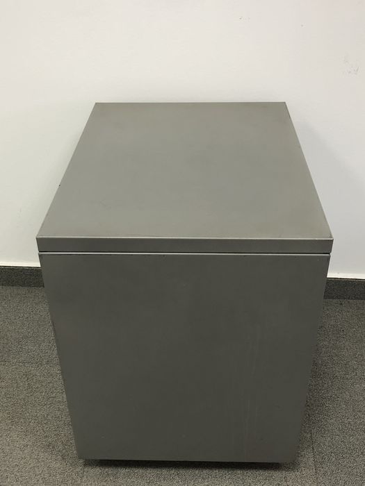 23 Buc. Rollbox Metalic; Mic Dulap Birou tip Cub; Comodă; Noptieră