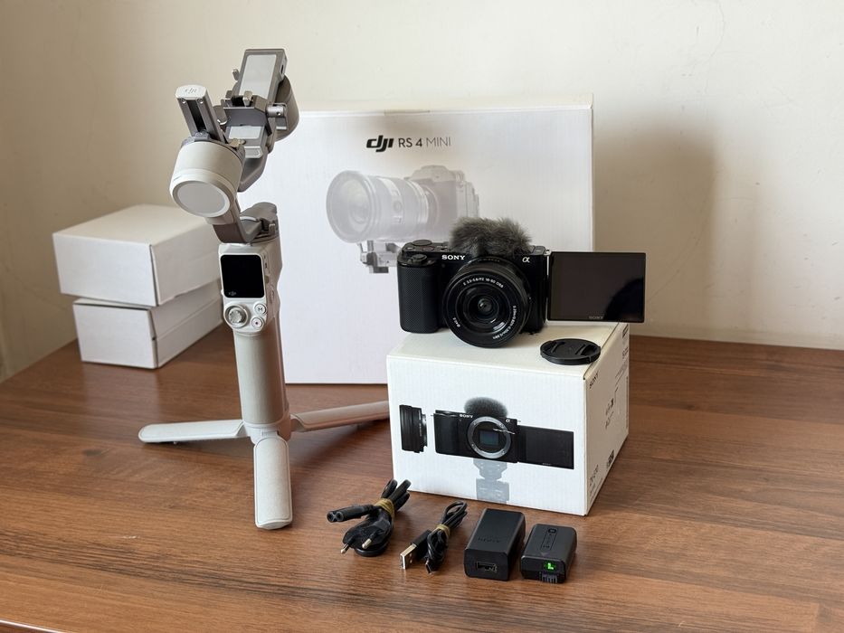 Sony ZV-E10 4K 16-50mm + Dji Ronin RS4 mini pro creator komplekt