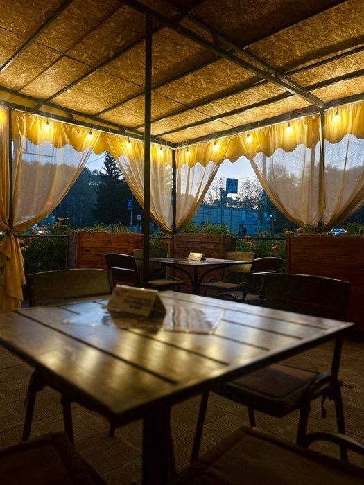 Продаётся кафе "Жар-Пицца"