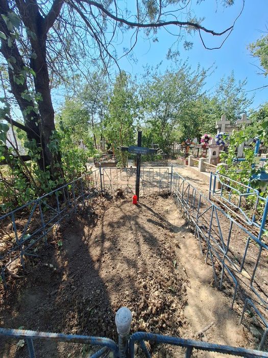 Super Oferta donez (vand) loc de veci cimitir Stefan cel Mare