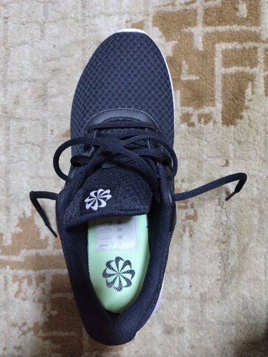 Vând papici nike negociabil