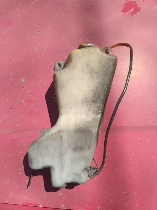 Бачок омывателя Mazda 323 BF