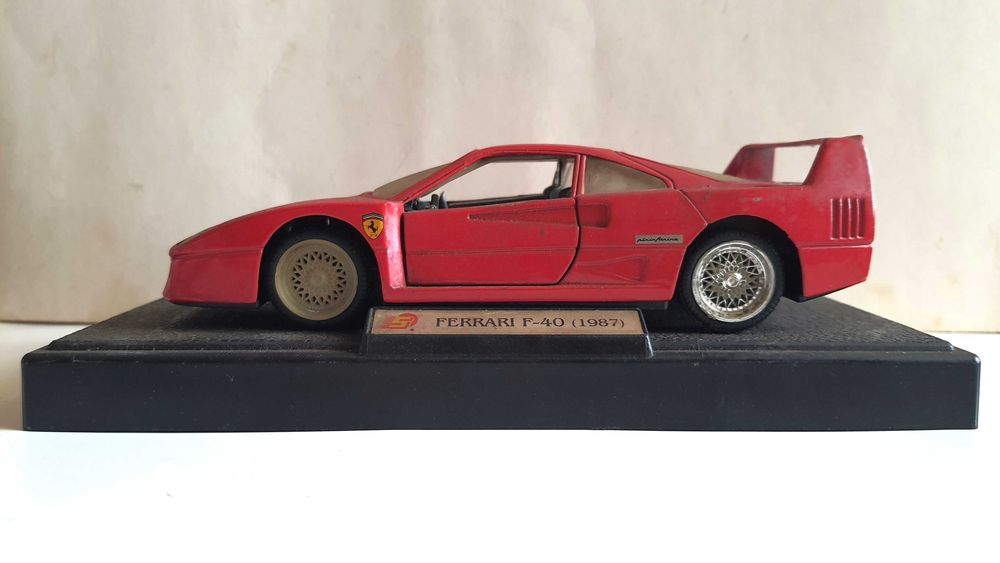 Ferrari F40, FORD KA и Darda Motor Car GT