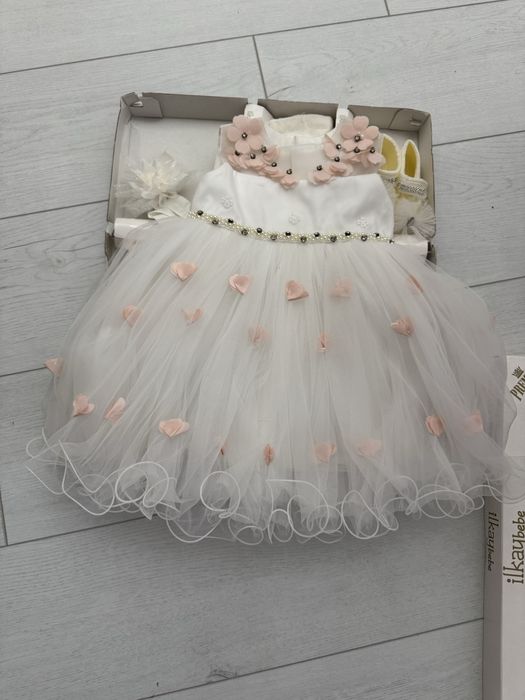 Бебешка официална рокля за повод