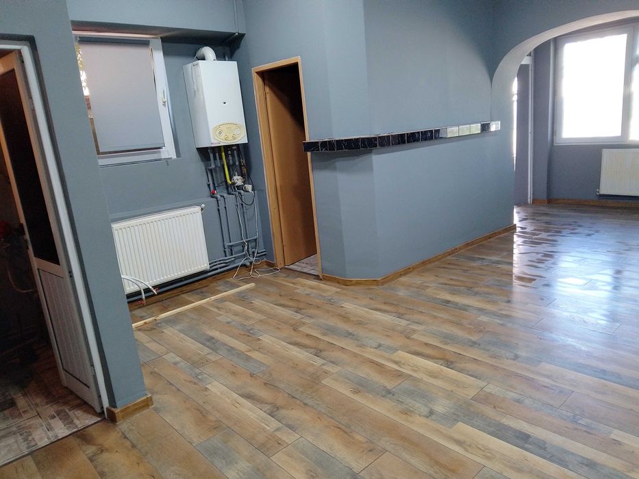 Spatiu Comercial Botosani de Inchiriat, intre Priscom si Laurian
