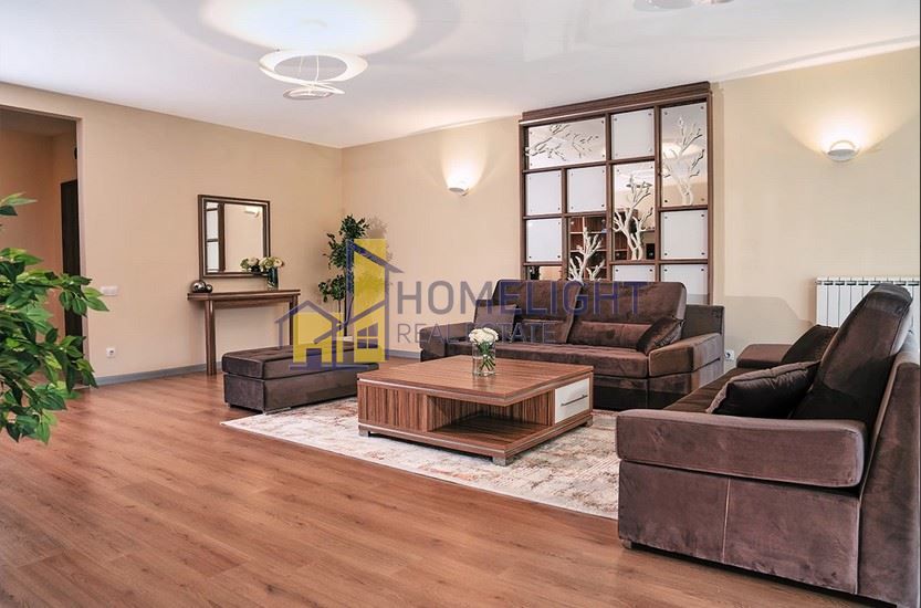 Дава се под наем Многостаен апартамент в София, Витоша - 275 кв.м за 2513.28 € - Снимка #1