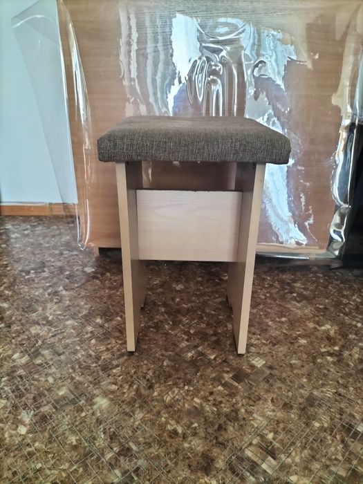 Продам табуретки