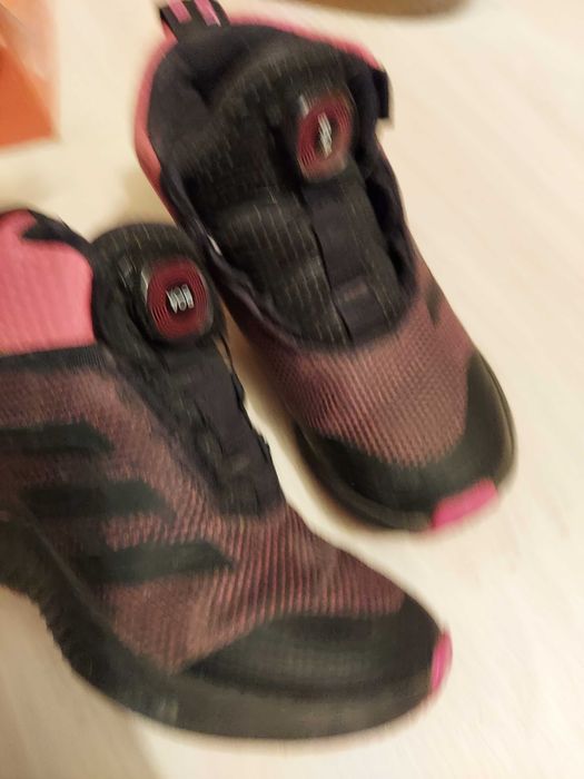 Кроссовки детские