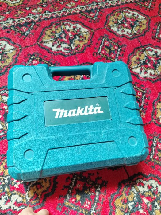 Shurupovert sotiladi.