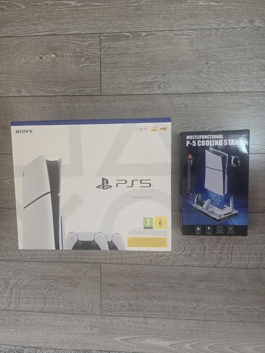 Ps5 standart slim 1TB - 2бр Dualsense + стойка за охлаждане и зареждане. Не са отваряни!