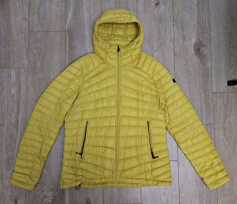 Жълто яке "Decathlon "