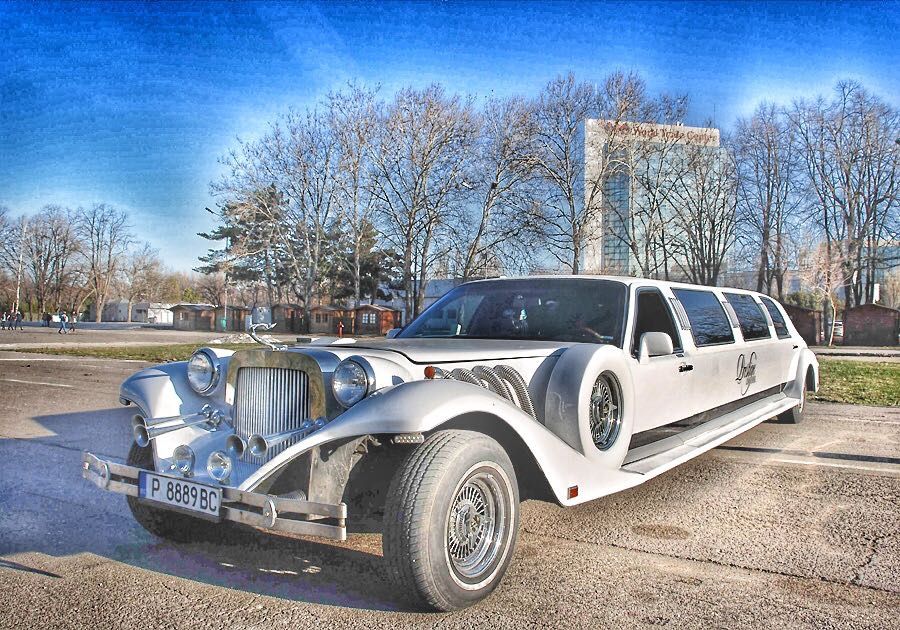 Limuzina de epoca Excalibur nunta de inchiriat de la 99 eur inchirere