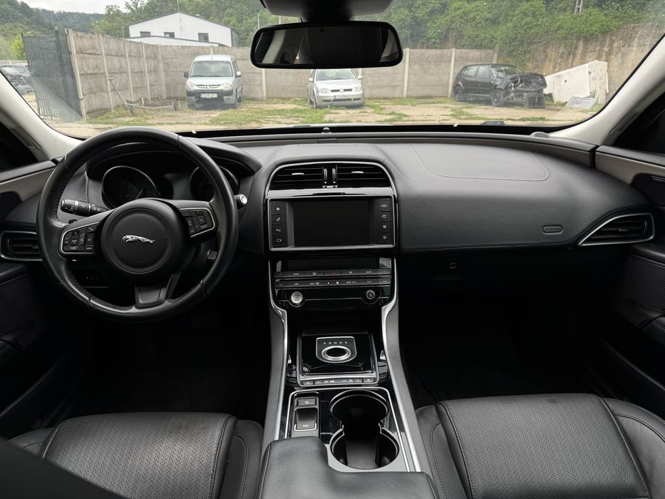 JAGUAR XE 2016 — imagine 4