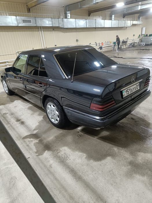 Мерседес W124 2.2