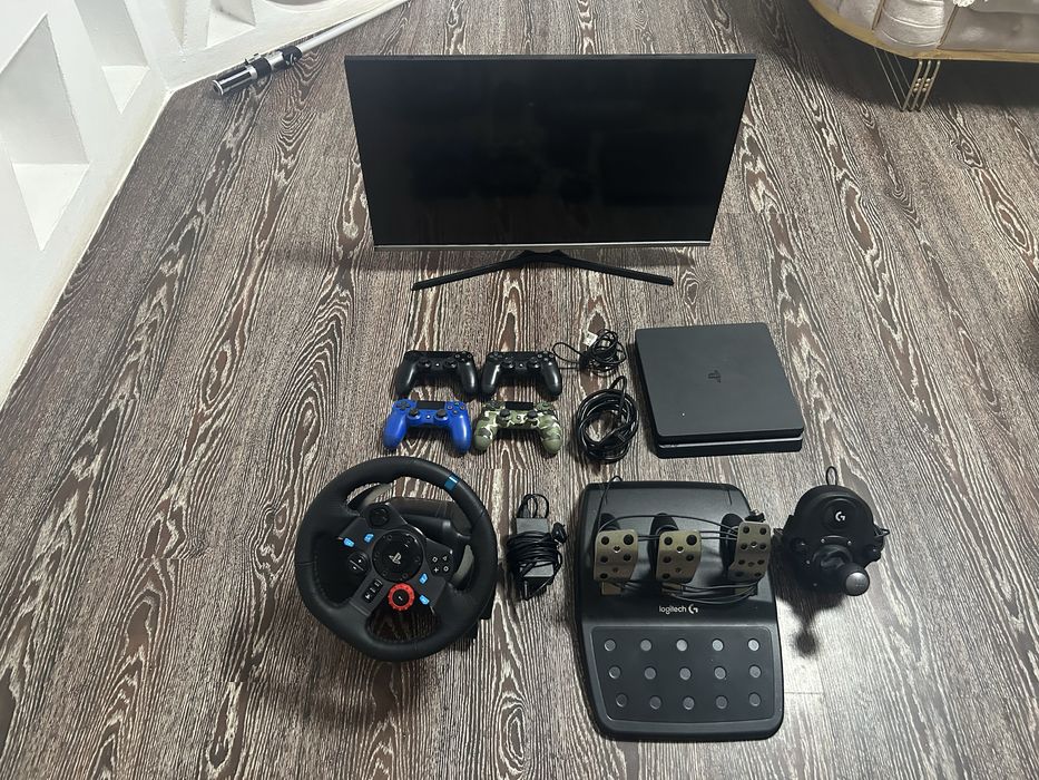 цял гейминг комплект – Samsung TV + PS4 + Logitech G29 + игри