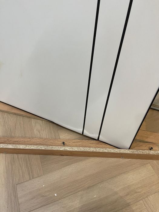 Продаю двери новые с дефектом