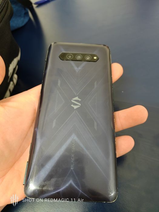 Vând telefon gaming Xiaomi black shark 4 pro