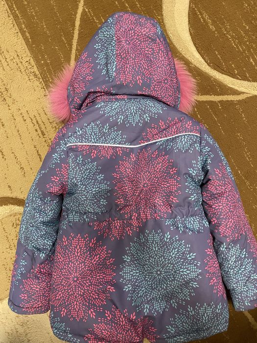 Куртка зимняя на 4-5лет