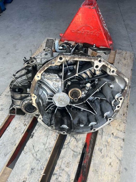 Скоростна Кутия NISSAN QASHQAI 2.0 DCI 150к.с.-Ръчна 6ск.