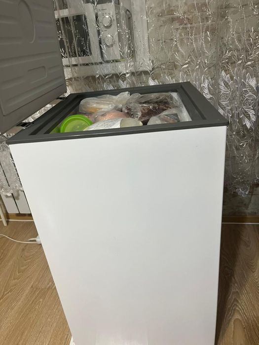 Продам морозильную камеру