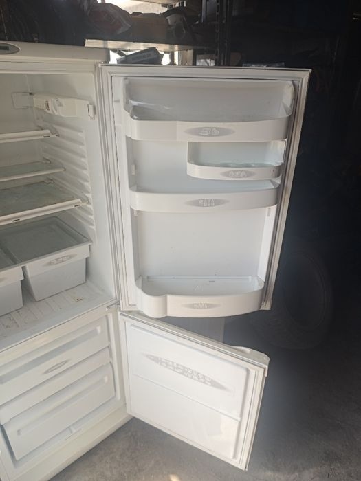 хладилник с фризер