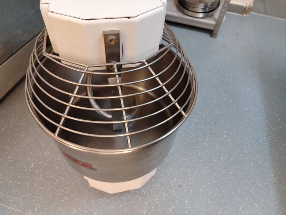 Vand malaxor italian 20 de kg cu tempomat