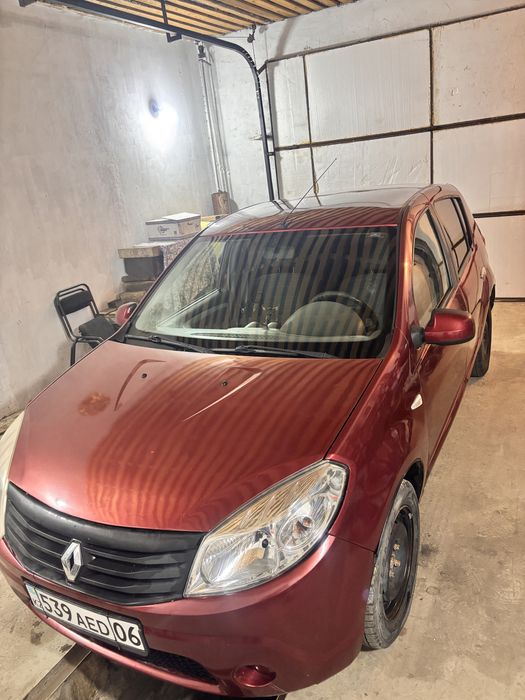 Продам машины 2011