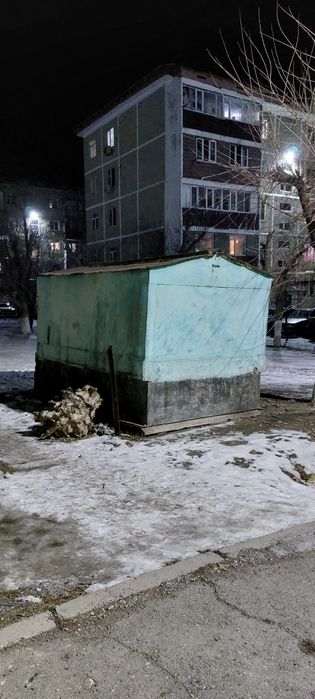 Железные гараж подвижной