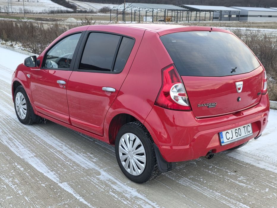 Dacia Sandero 1.5 dci an 2009 înmatriculat acte la zi proprietar