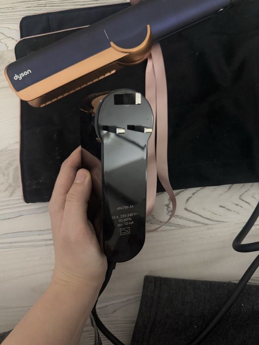 Dyson Airstrait Дайсон фен выпрямитель