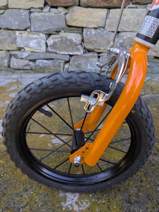 Продавам детски велосипед BMX 14"