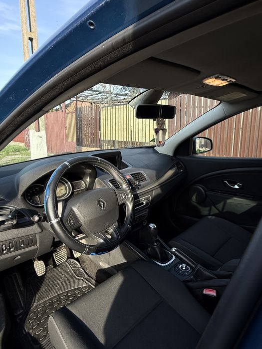Vand/Schimb RENAULT MEGANE 2010