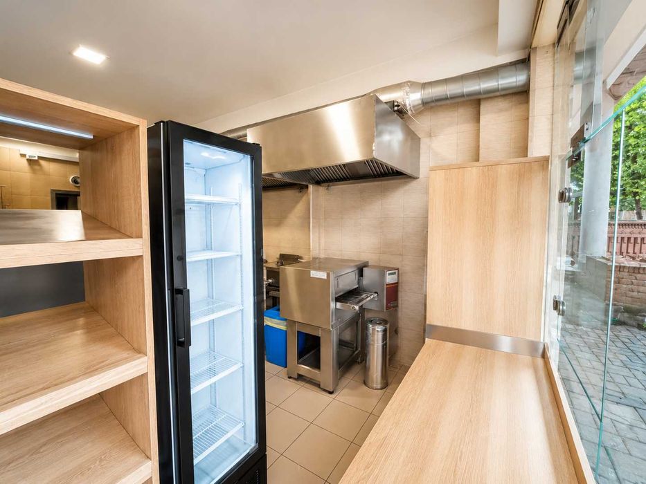 Spațiu comercial stradal 57 mp –Calea Ferentari nr. 83 | Lângă Mega Image | Vad intens | Ideal magazin, cofetărie, coffee-to-go, bar, beauty, servicii