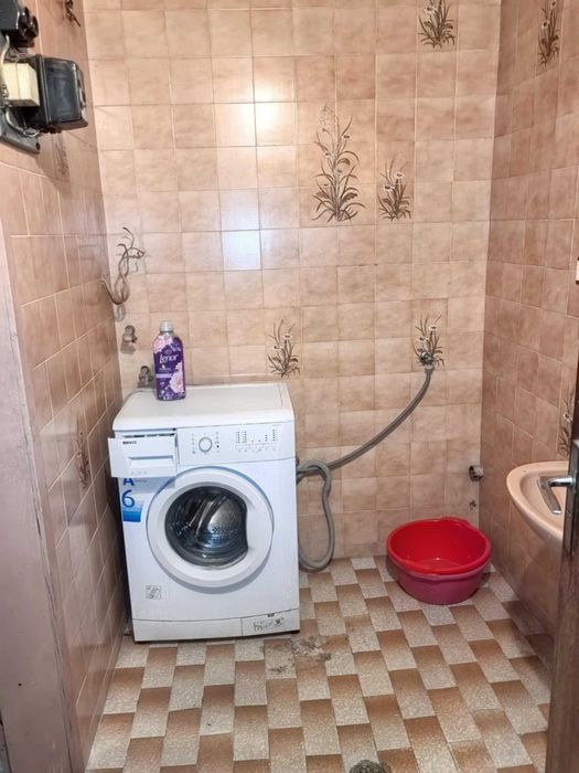 широк център -  тристаен