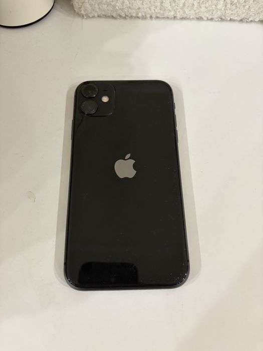 Продам Iphone 11 64