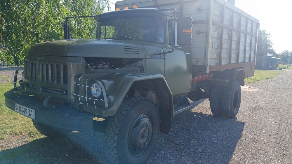 Zil 131 sotiladi