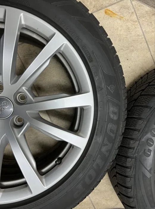 Ауди А8 Зимни гуми с джанти Dunlop 235/55R18 104H