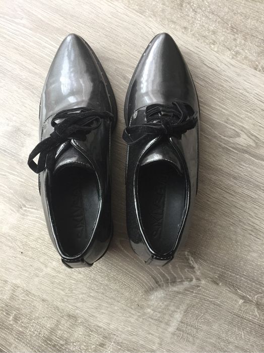 Обувки , нови Sixtyseven