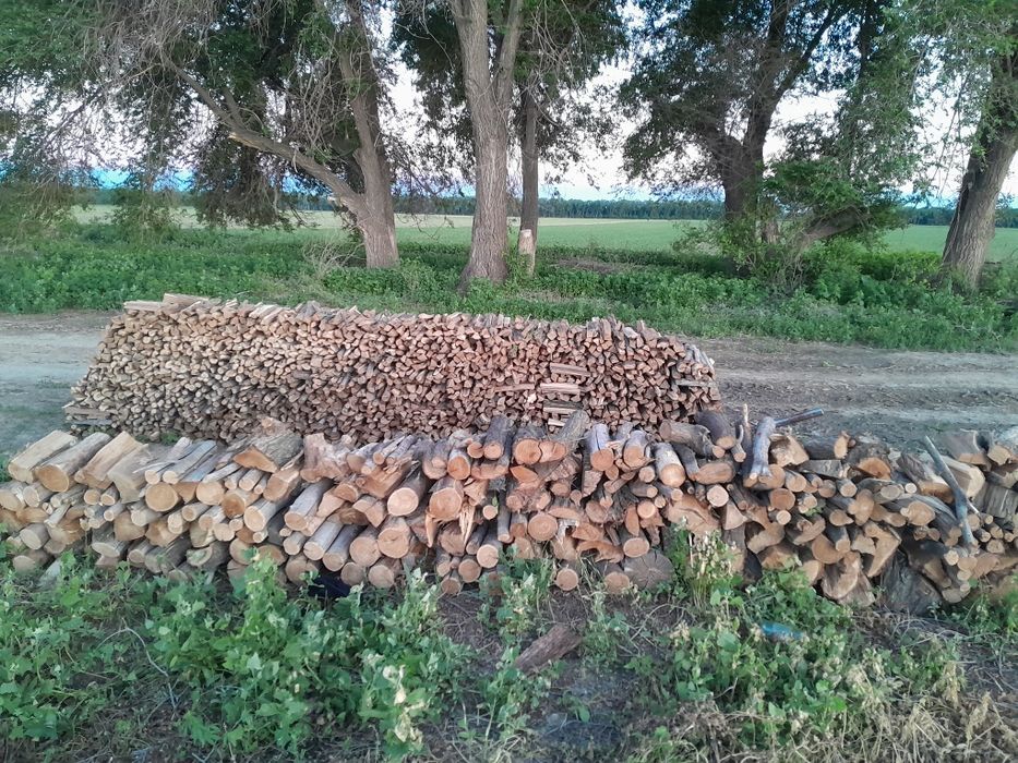 Дрова бля дома и бани