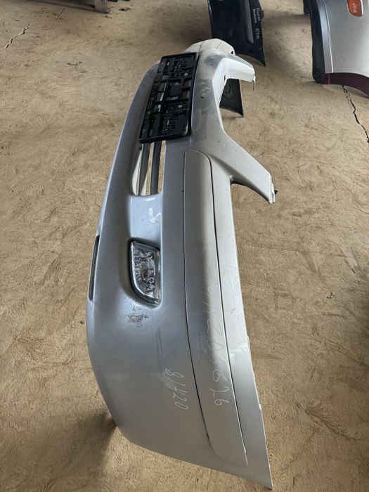 Бампер передний на Мазду 626