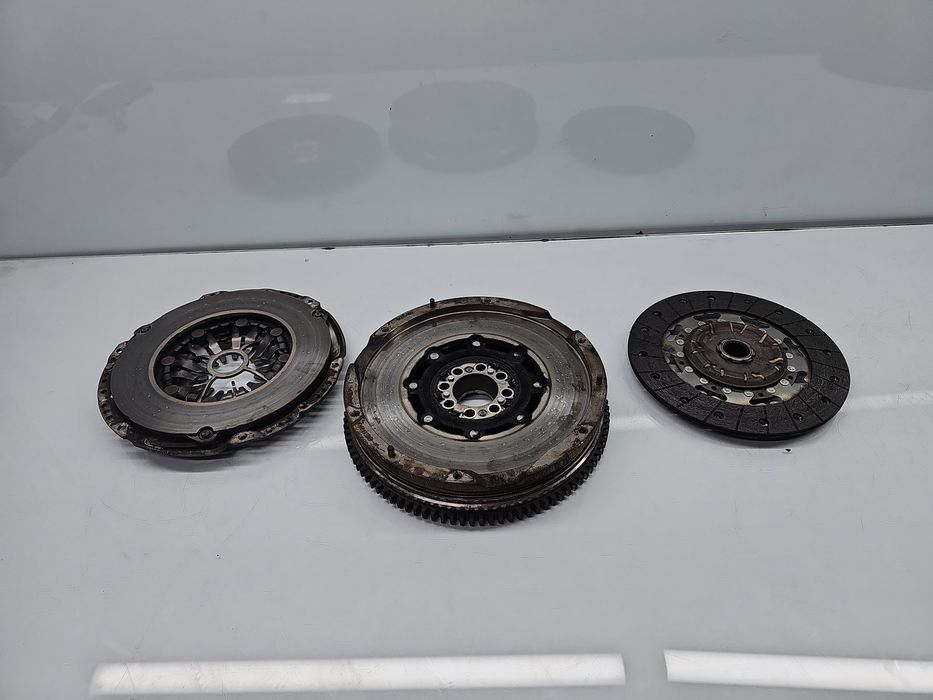 Kit ambreiaj volanta masa dubla Toyota Rav 4 IV (ZSA4, ALA4) [Fabr 201