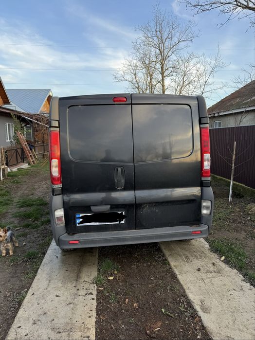 Vand Opel Vivaro 5+1 XL