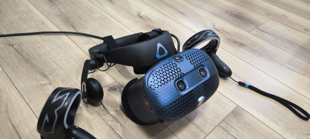 VR шлем HTC Vive Cosmos