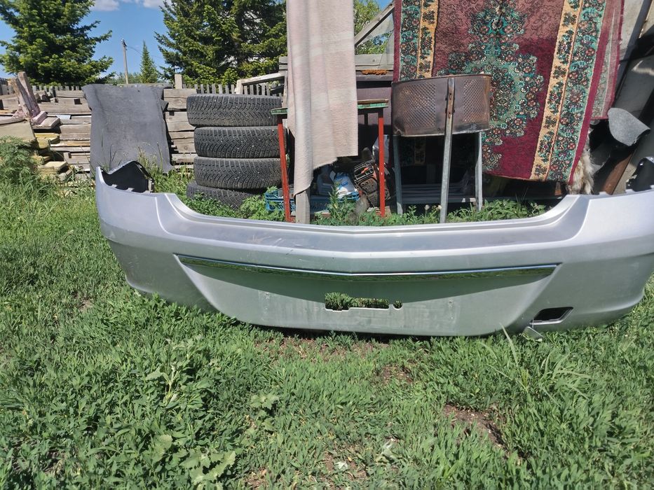 Продам бампер задний кобальт