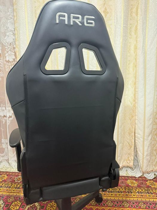 Продам игровое кресло