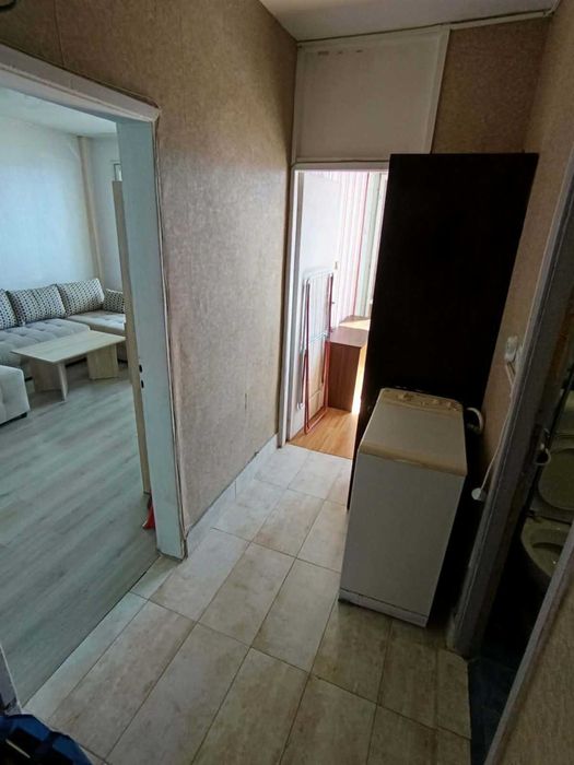 Двустаен имот в кв.Младост 2