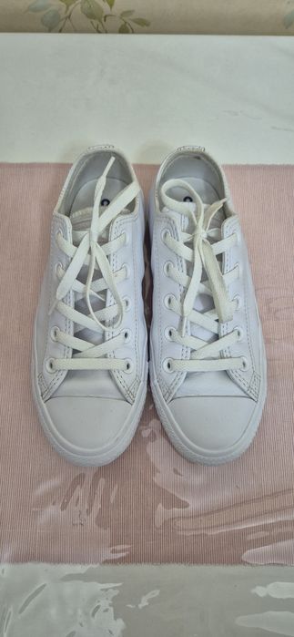 Teniși Converse piele naturală marimea 36,5