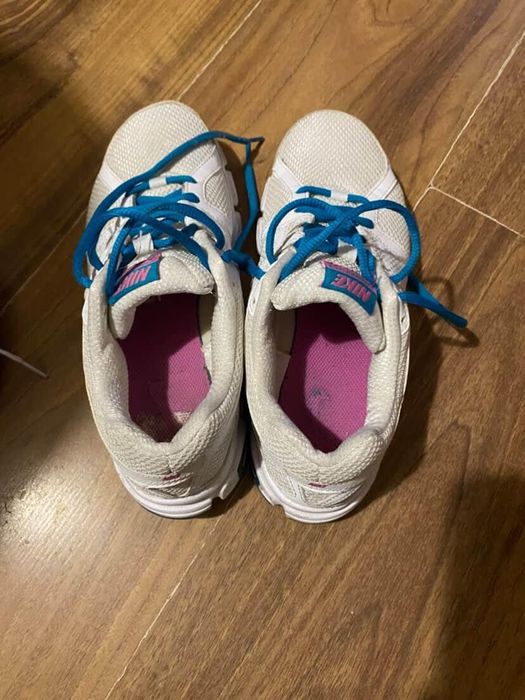 Спортни маратонки