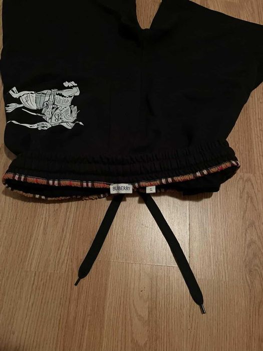 Burberry къси панталони