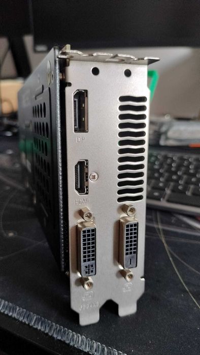 Placa Video GPU RADEON R9 4Gb